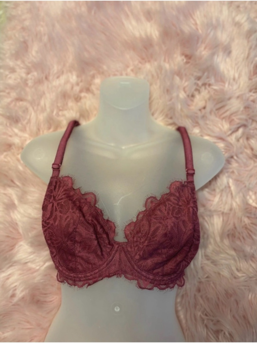 PINK Victoria's Secret Lace Underwire Bra in Deep Mauve